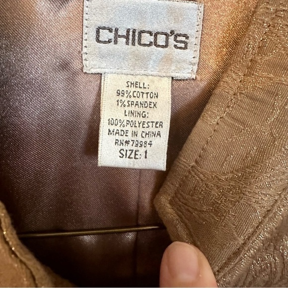 Chico’s Jacket Boxy Muted Leaf Print in Latte Brown w/ Metallic Gold Sheen Sz M - Picture 4 of 11